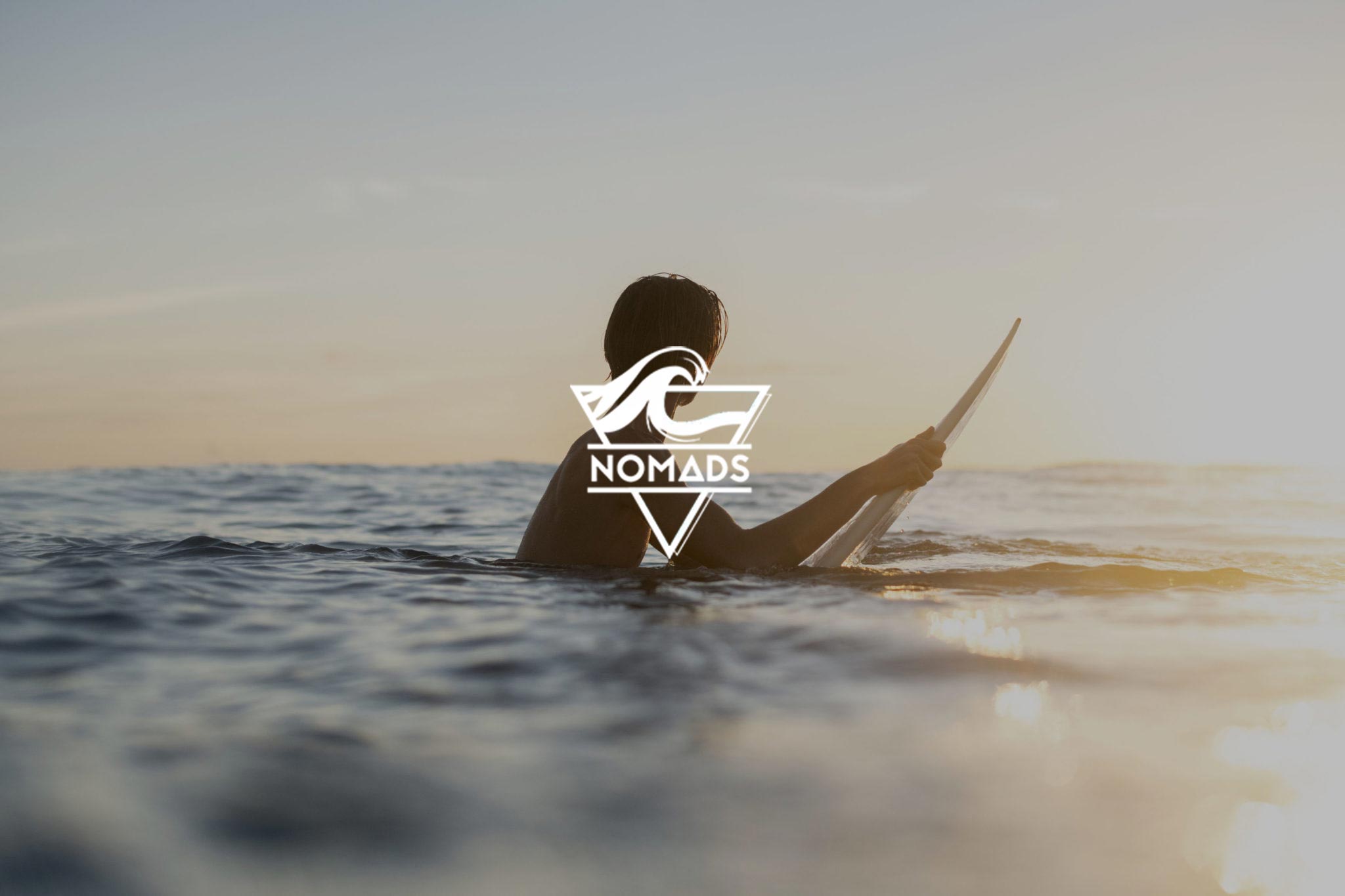 Nomads Surfing X Agence Dewey